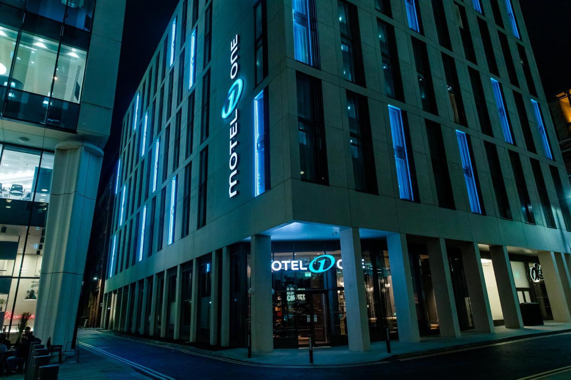 Motel One Manchester-St. Peter'S Square Esterno foto